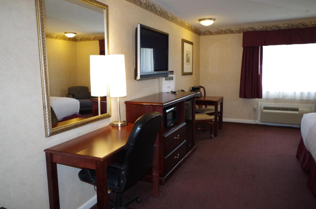 Shiretown Inn & Suites Houlton Exteriér fotografie